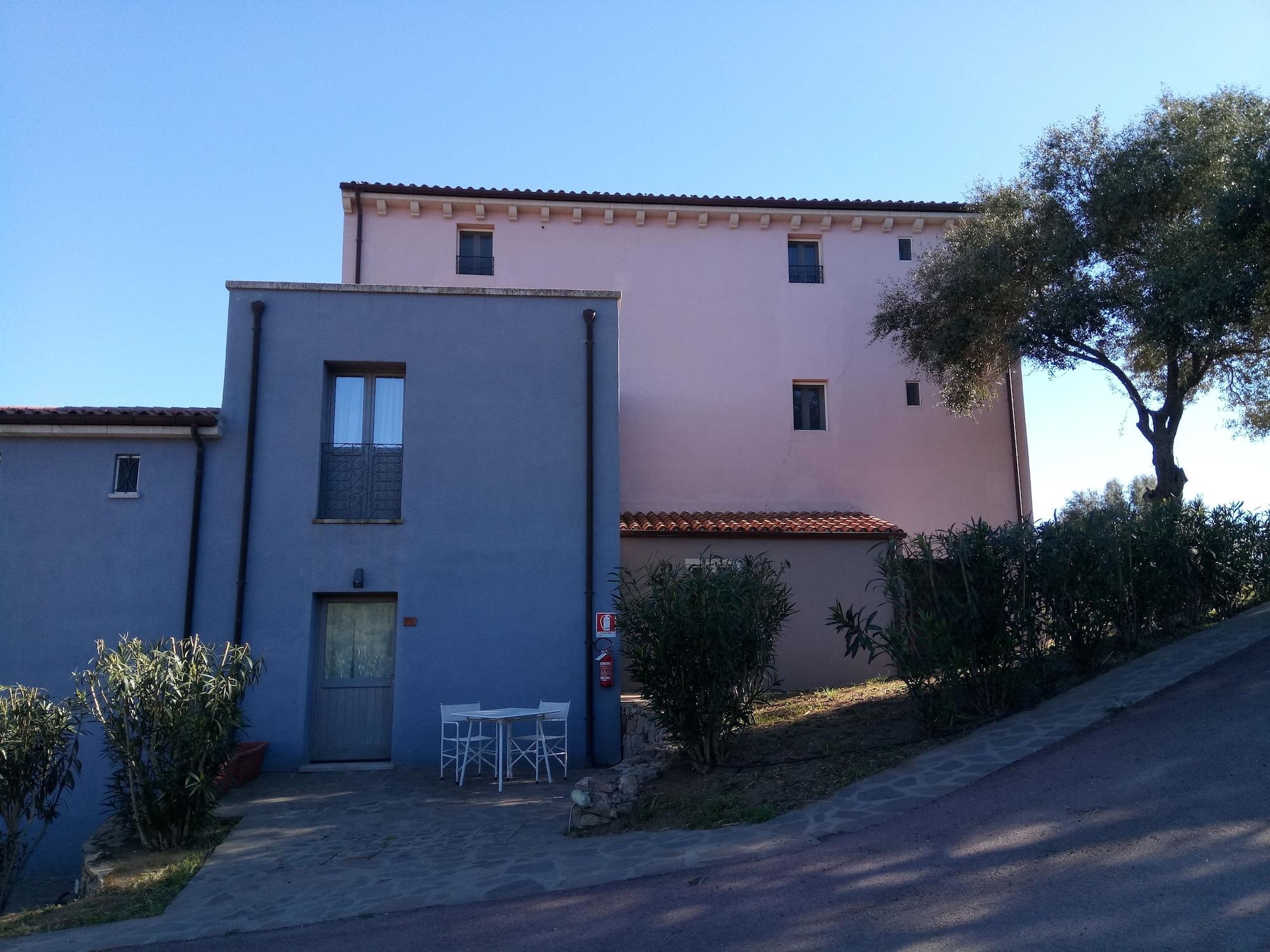 Liscia Country Relais Guest House Sant'Antonio di Gallura Exterior photo