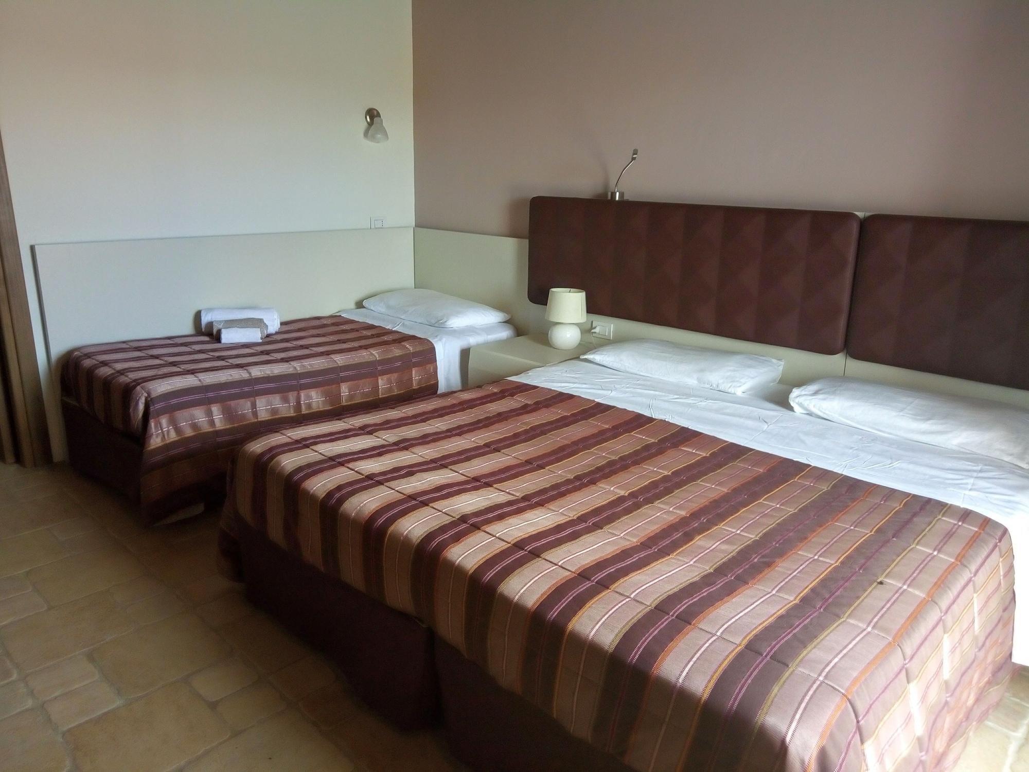 Liscia Country Relais Guest House Sant'Antonio di Gallura Exterior photo