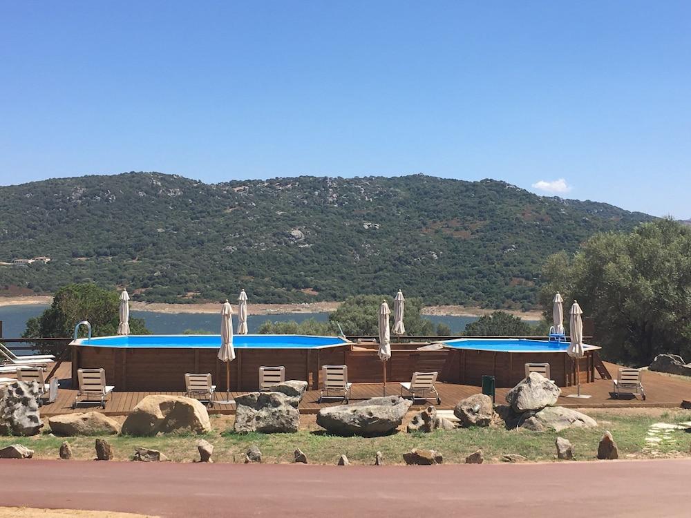 Liscia Country Relais Guest House Sant'Antonio di Gallura Exterior photo
